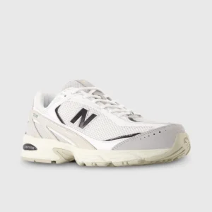 Беговые кроссовки New Balance Sneakers светло-серые