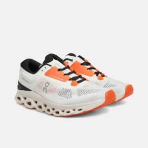 Беговые кроссовки On Running shoes Cloudstratus бежевые