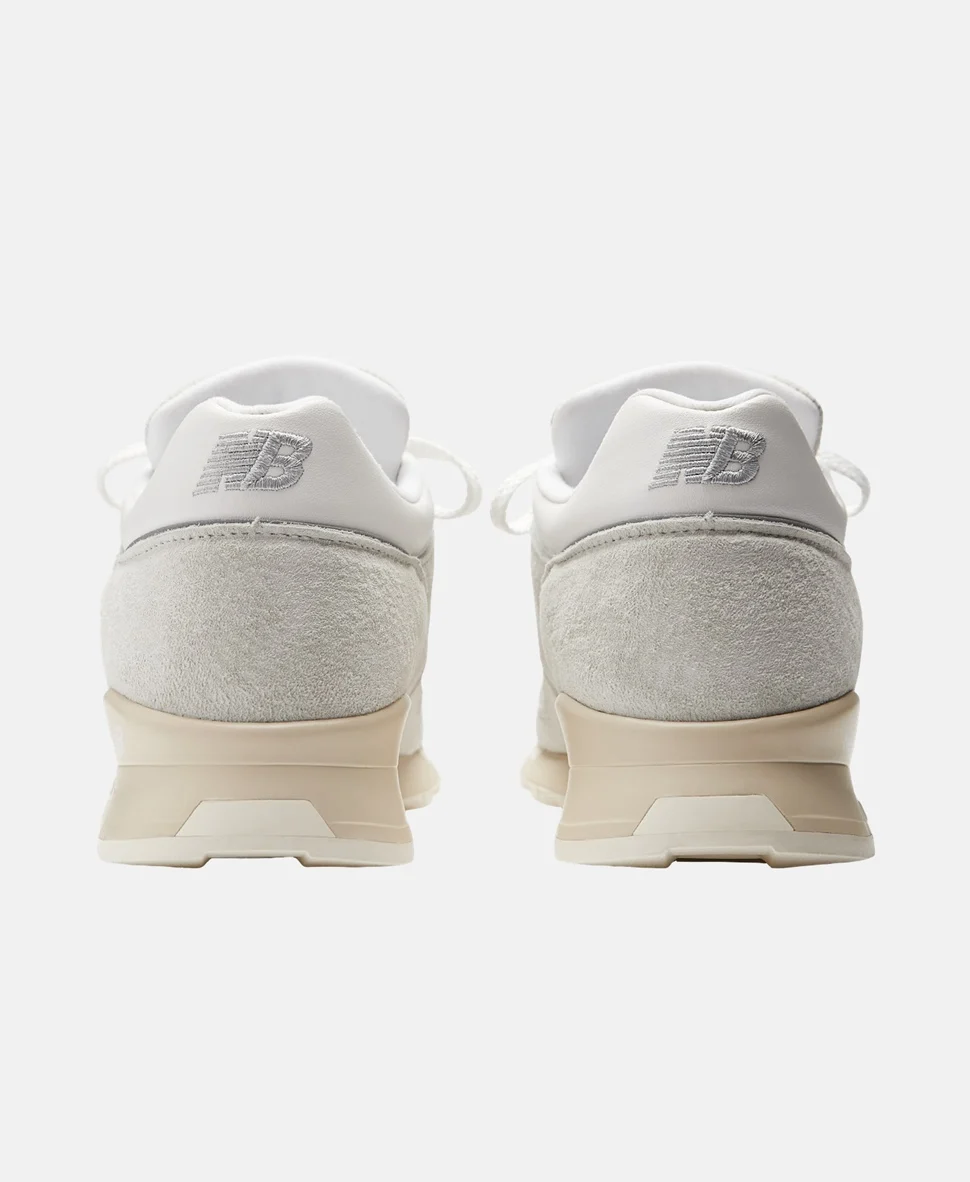 Кроссовки New Balance Made in Sneakers белые — изображение 5