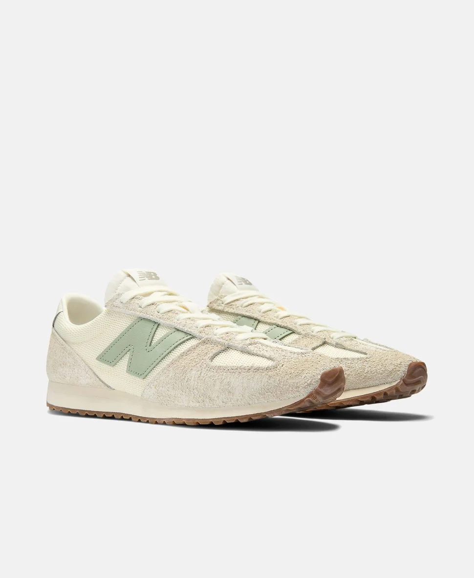 Кроссовки New Balance Sneakers бежевые