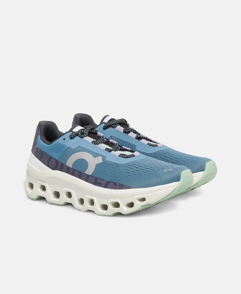Беговые кроссовки On Running shoes Cloudmonster голубые