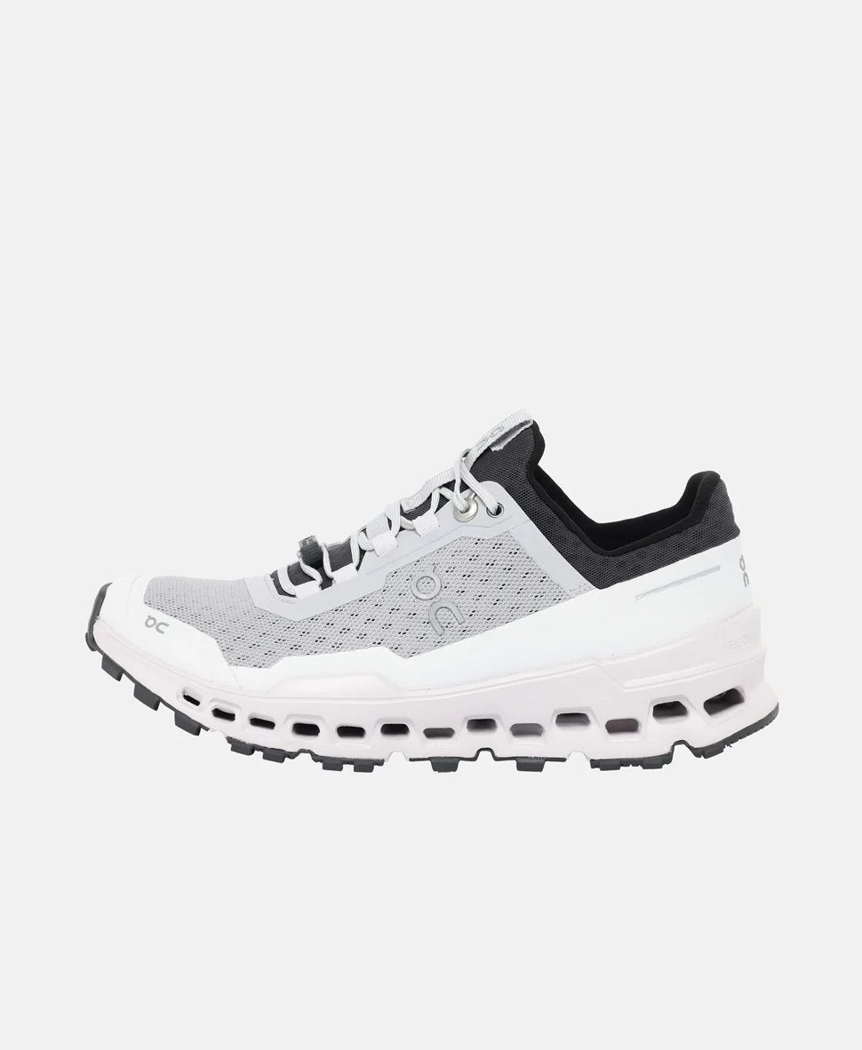 Кроссовки беговые On Running shoes Cloudultra серые — изображение 2