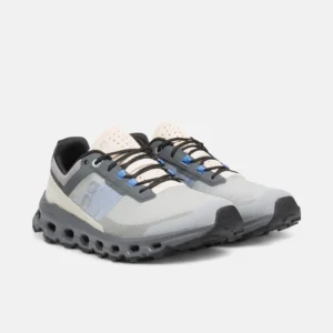 Кроссовки беговые On Trail running shoe Cloudvista серые