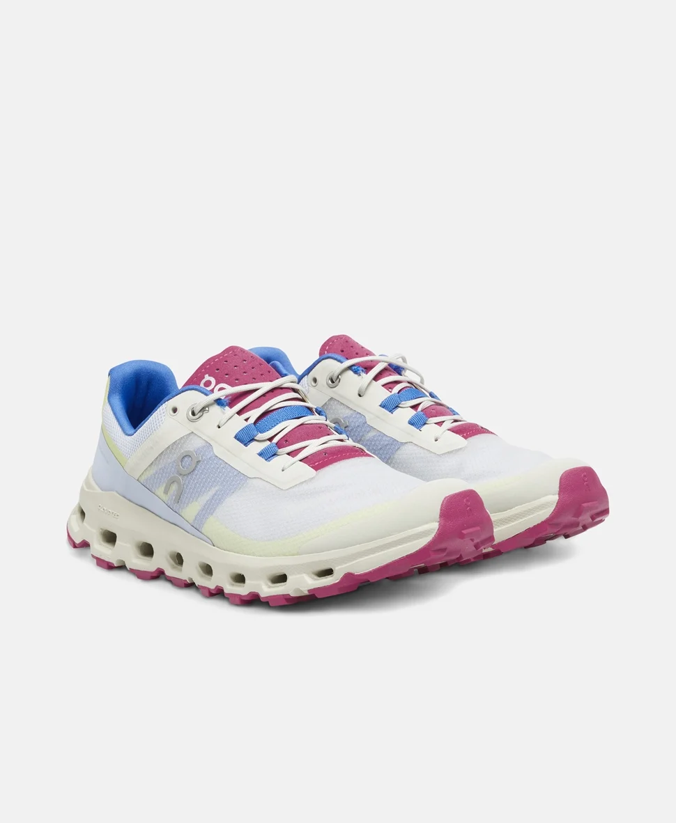 Кроссовки беговые On Trail running shoes Cloudvista серо-розовые