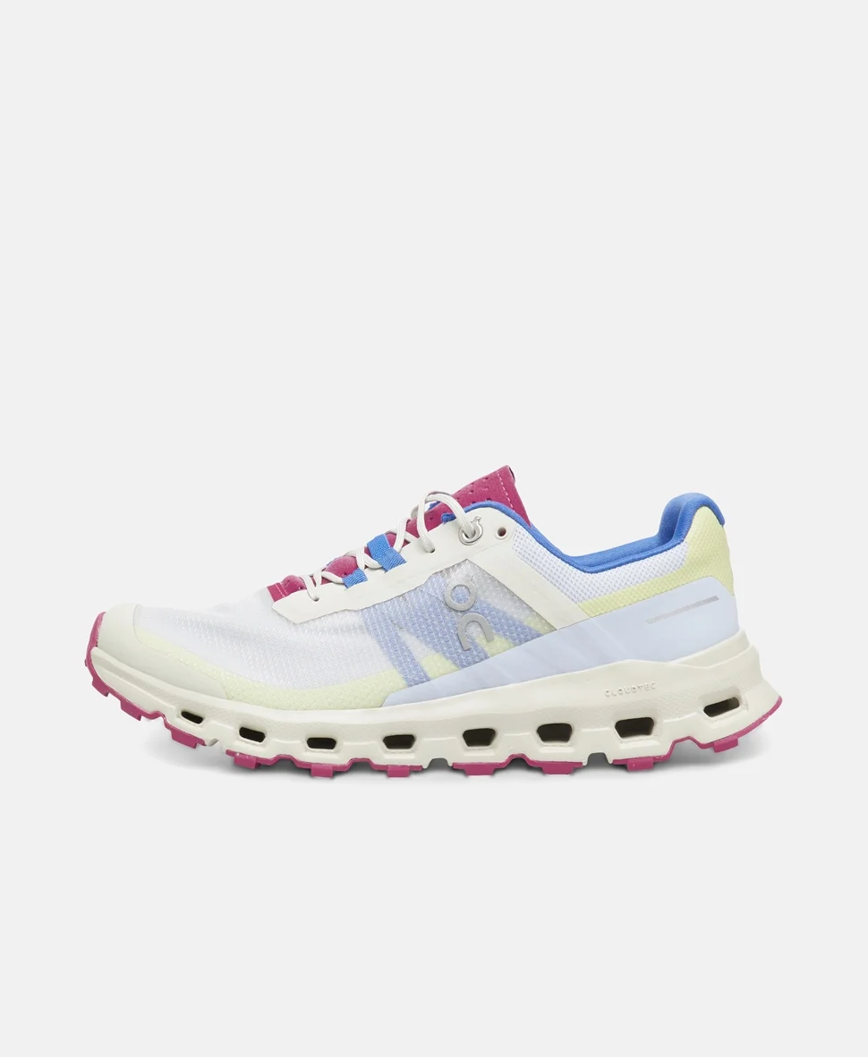 Кроссовки беговые On Trail running shoes Cloudvista серо-розовые — изображение 3